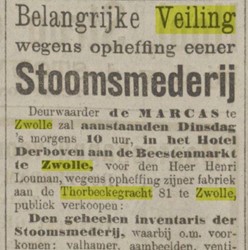 <p>Aankondiging van de veiling van de stoomsmederij van Louman aan de Thorbeckegracht zoals gepubliceerd in de Provinciale Overijsselsche en Zwolsche courant van 22-11-1919 [www.delpher.nl].</p>
